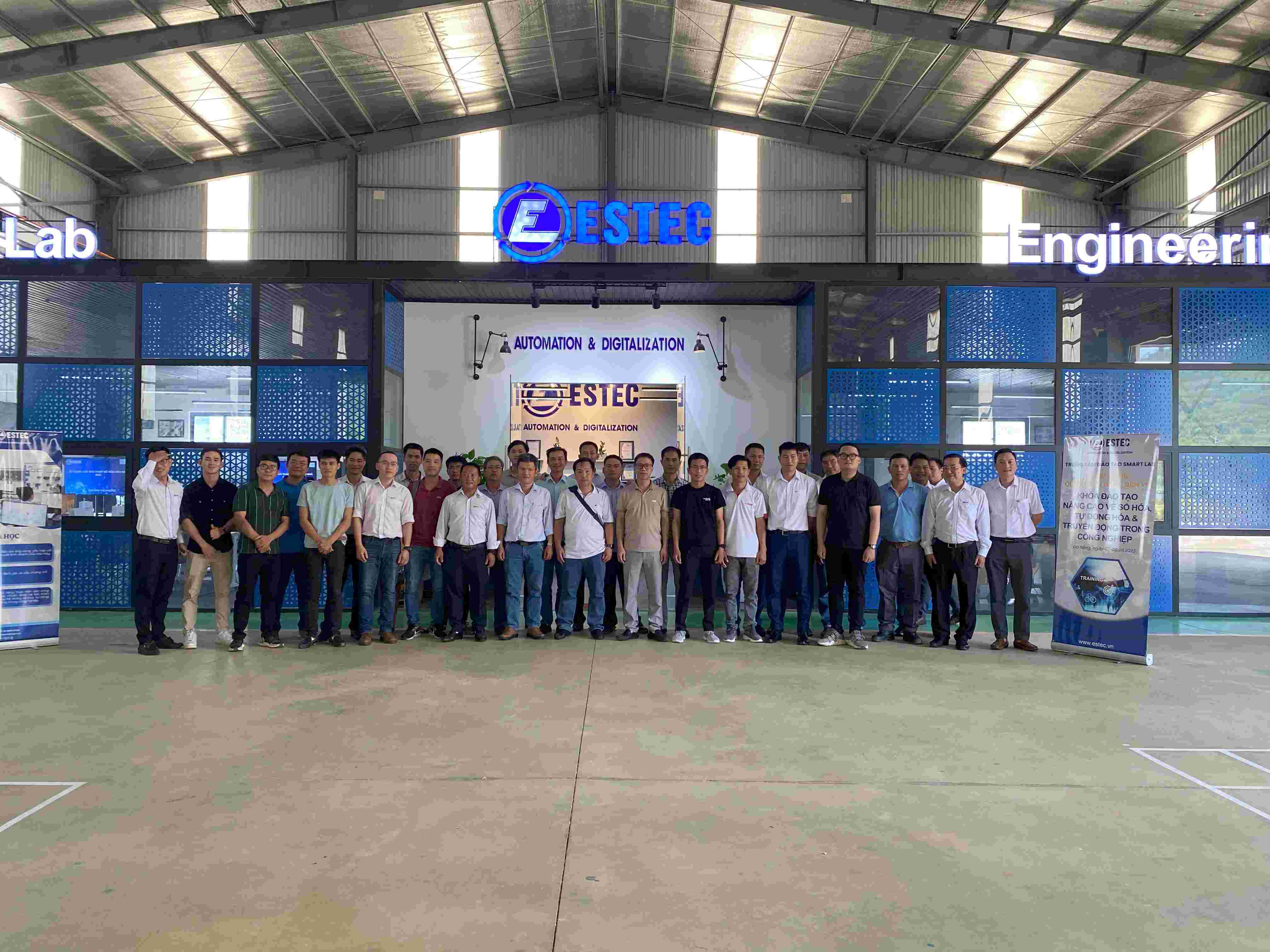 ESTEC ORGANIZES ADVANCED TRAINING COURSE FOR CUSTOMERS AT DA NANG DIGITAL FACTORY