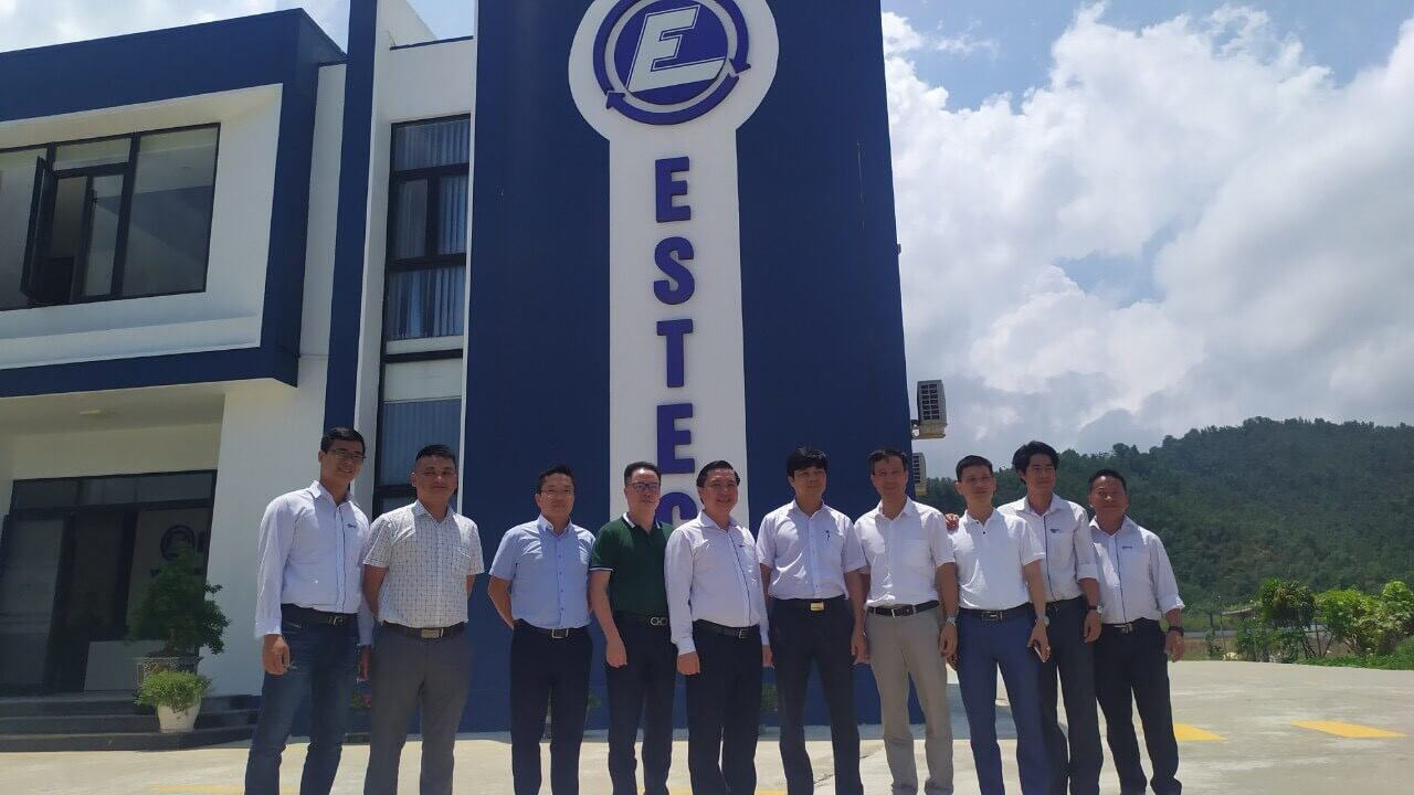 THE MINISTRY OF SCIENCE AND TECHNOLOGY VISIT ESTEC FACTORY
